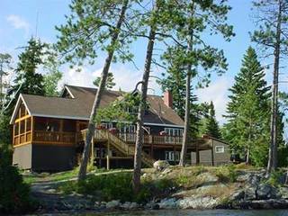 Deepwater Lodge